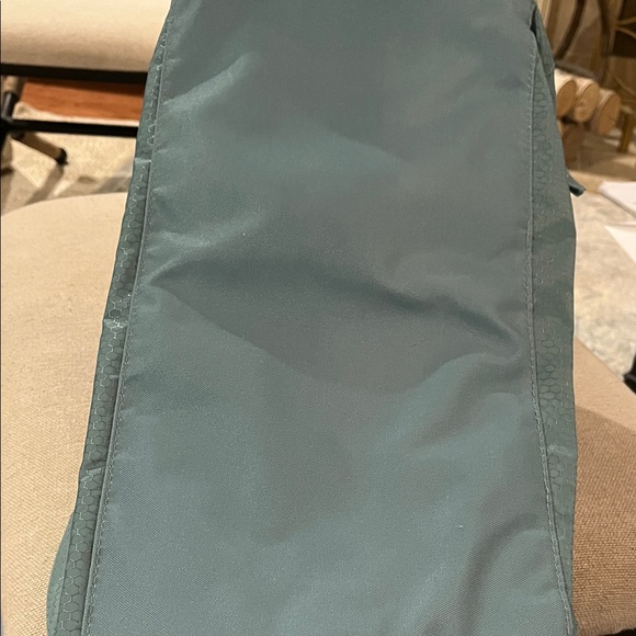 Reebok Perth II Trellis Duffel Bag/NWT - Picture 11 of 13